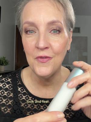 Prime Prometics Color-changing foundation in a squeeze tube