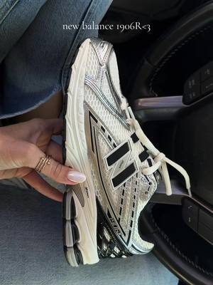 New Balance 1906R sneakers