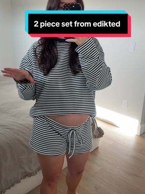 TUWIXIUW Women Striped Oversized Lounge Sets 2 Piece Long Sleeve Knit Sweater Top Mini Shorts Color Block Pajama Set(Loose Navy,Small)