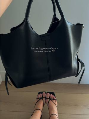 NEWBELLA NEWBELLA black pebbled leather crossbody bag