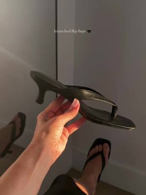 Fitory Kitten heel flip flops