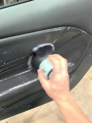 VIKING Car Cleaning Brush for Car Detailing Kit, Super-Soft Bristles for Interior Detail and Cleaning, 5 Inch Diameter, Black/Grey, Storage Stand Included
