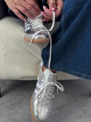 Adidas Metallic silver Adidas Samba OG sneakers