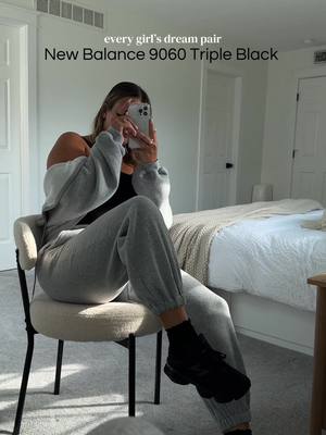 New Balance New Balance 9060 Triple Black sneakers