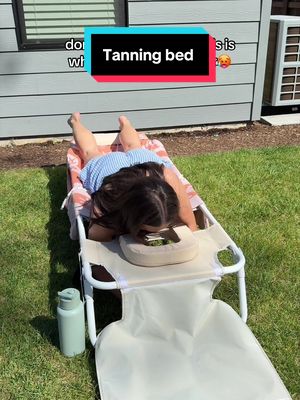 Face down tanning lounge chair