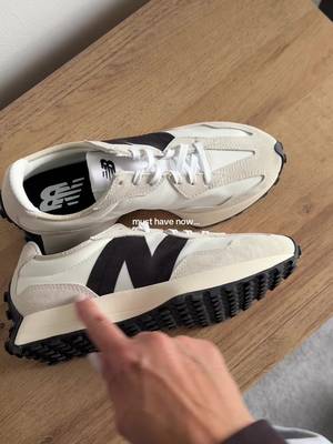 New Balance New Balance 327 sneakers