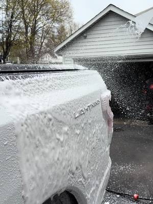 Blackline Automotive Extreme Foaming Car Shampoo - Extreme Ultra Foam Perfect for Ceramic Coatings - Compatible with Foam Cannon for Pressure Washer (16 FL Oz, Green Apple)