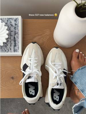 New Balance New Balance 327 sneakers