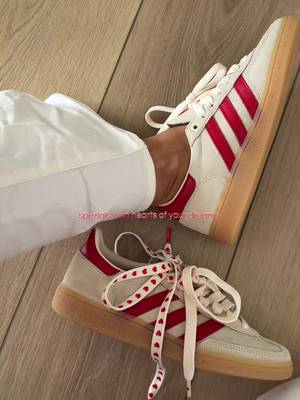 Adidas Adidas Spezial sneakers with heart details