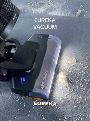 Eureka FlexReach Powerful Upright Vacuum Cleaner for Carpet and Hard Floor, Lift-Up Vacuum with Large Dust Cup, Anti-Tangle, NEU651PL, Purple