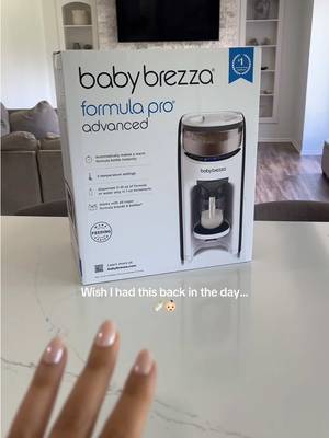 Baby Brezza New and Improved Formula Pro Advanced Formula Dispenser Machine - Automatically Mix a Warm Formula Bottle Instantly - Easily Make Bottle with Automatic Powder Blending, White