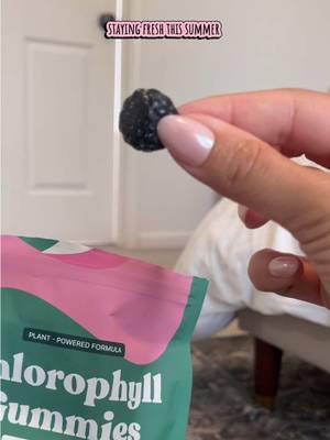 Haloven Chlorophyll Gummies – Gut Health for Women, Internal Freshness & Body Odor Support, 100mg Chlorophyllin, Peppermint, Parsley – 60 Vegan Gummies, 30 Servings, Cooling Peppermint