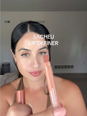 Sacheu DoubleDown Lip Definer, 2-in-1 Lip Liner & Balm — Hydrating Korean Makeup Lipstick with Pigmented, Buildable Color, Creamy Satin Finish, Avocado Oil, Rosehip Oil & Vitamin E (Quick Text)