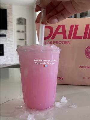 DAILIES Clear Protein Powder, Sugar Free Flavor, 20g Whey Isolate & 100 Calories per Serving, Light & Refreshing Protein Shake Drink Mix for Pre or Post Workout, 15 On the Go Stick Packs (Strawberry)