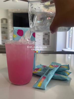 Bloom Daily Hydration Electrolyte Powder Packets with Collagen, 5g Protein, Electrolytes, Vitamins & Minerals, Sugar Free Drink Mix, Strawberry Lemonade, 5 Count