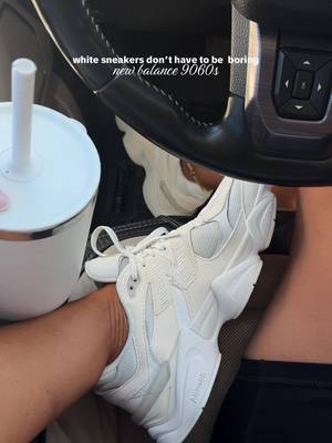 New Balance New Balance 9060 white sneakers