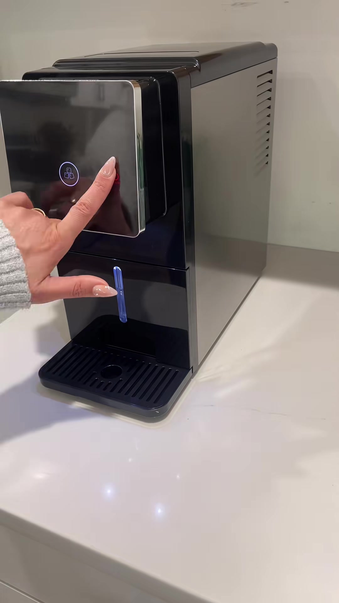 COWSAR Nugget Countertop Ice Maker, 33 lbs/Day Chewable Pellet Ice Machine with Self-Cleaning, Auto Lighting & Measured Dispensing, Portable Pebble Ice Maker for Home, Kitchen, Office, Black