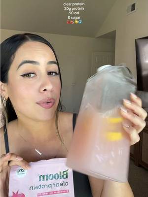 Bloom Clear Protein, Whey Protein Isolate with Collagen Peptides and Digestive Enzymes, 20g Protein, Sugar Free Post Workout Drink Mix, 90 Calories, Strawberry Watermelon, 10 Servings