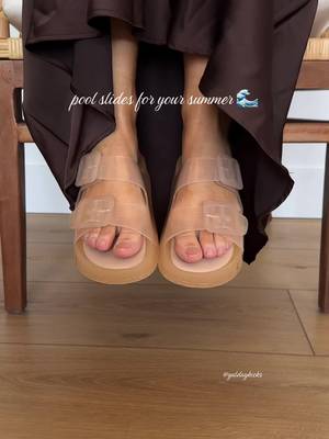 Jelly slide sandals
