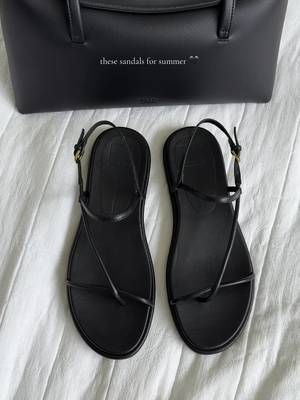 Dolce Vita Black strappy flat sandals