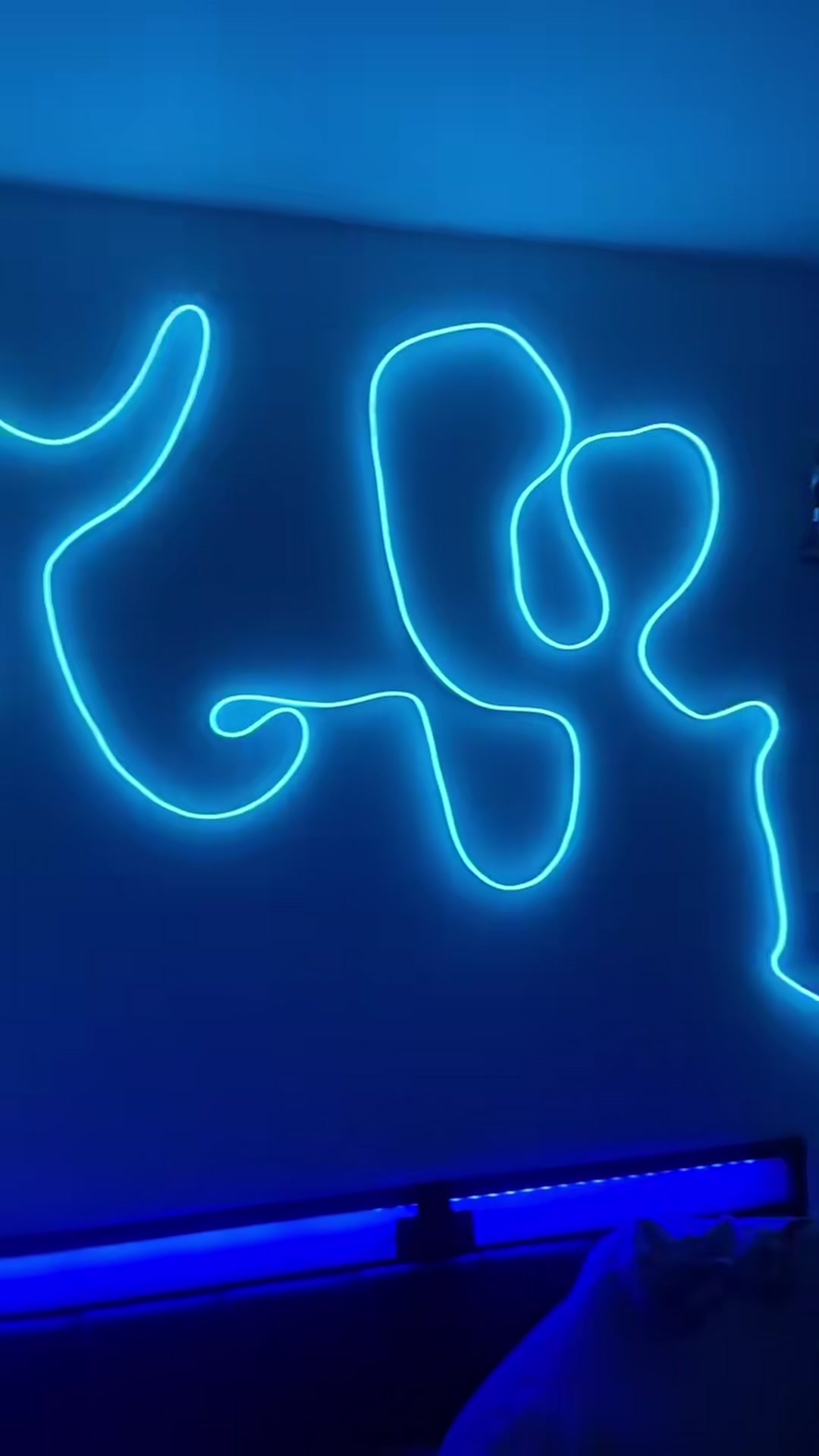 Govee RGBIC Neon Lights, LED Smart Neon Rope Light 2 Works with Matter, Alexa, Google Assistant, Custom DIY Neon Strip Lights for Bedroom and Wall Decor, Softer Material, 9.8ft, White