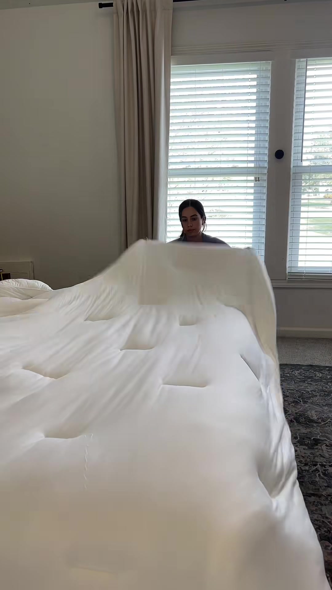 Mellow Marshmellow Comforter King/Cal King - Extra Fluffy Double-Stuffed Down Alternative Duvet Insert, All-Season Temperature-Balancing, Oeko-TEX Class I Fabric, Box-Stitch, Machine Washable