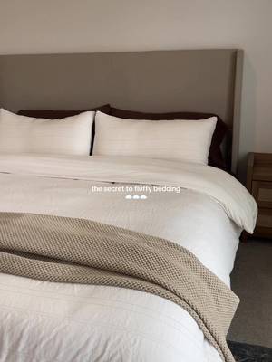 Mellow Marshmellow Comforter Full/Queen - Extra Fluffy Double-Stuffed Down Alternative Duvet Insert, All-Season Temperature-Balancing, Oeko-TEX Class I Fabric, Box-Stitch, Machine Washable