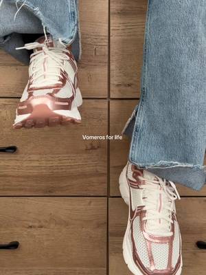 Nike Nike Zoom Vomero 5 sneakers