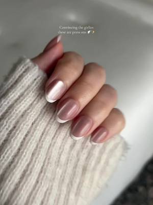 Glamnetic Press On Nails - Short Oval Fake Nails, White French Tip Nails, Pearlfect | 15 Sizes - 30 Nail Kit with Glue