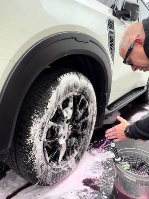 VIKING Wheel Brush for Rims, Cleaning Brush for Tires, Grey, 10.3 x 3.3 x 3.8 Inch