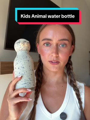 Kids animal head water bottle with straw