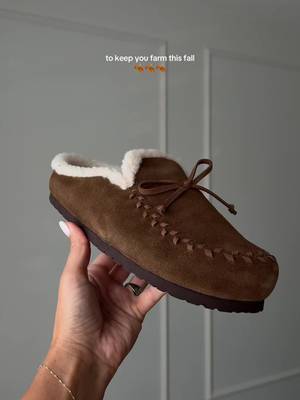 Women's fur-lined moccasin clogs