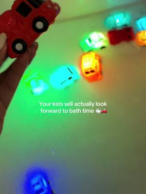 Light-up bath toy cars