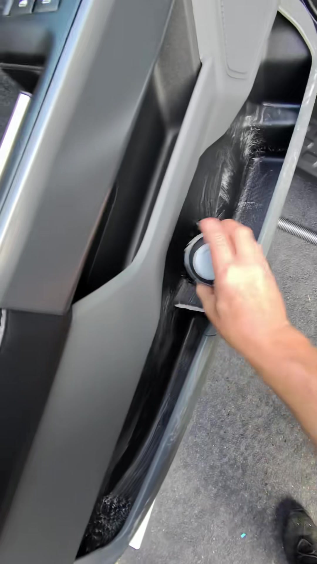 VIKING Car Cleaning Interior Detail Brush