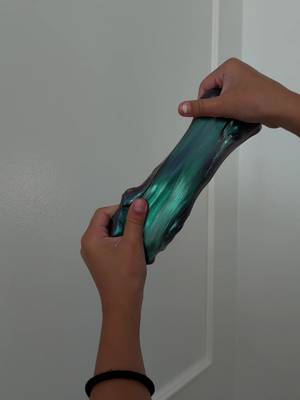 Iridescent putty slime