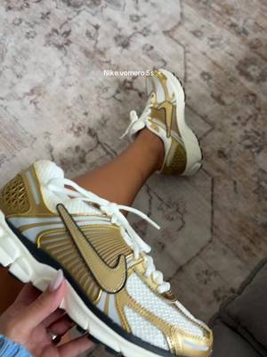 Nike Nike Vomero 5 sneakers