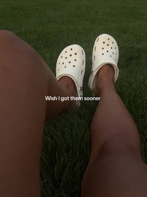 Crocs White Crocs Classic Clogs