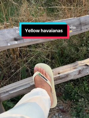 Havaianas Havaianas butter yellow flip flops