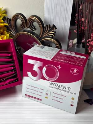 RevitaPlus Women's daily multivitamin and supplement pack