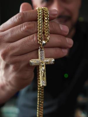 Holylegend 14K Gold-Plated Cuban Chain Cross Necklace for Men with Luxury Gift Box, Jesus Christ Crucifix Pendant, Christian Religious Jewelry, 24 Inch, 6mm(Cuban)