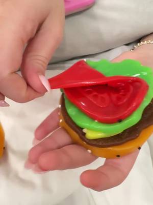 Hamburger Taba Squishy Toy, Relief Stress Relief Slow Rising Fidget Realistic Food Replica with Sesame Seeds Handmade Soft Silicone Squeeze Toy Gift